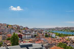 Sea View Duplex w Terrace in Goldenhorn