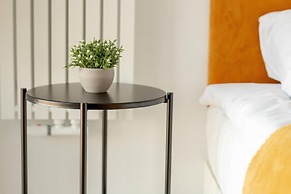 Modern With Balcony and Gym by Renters