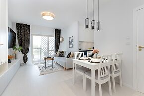 Modern With Balcony and Gym by Renters