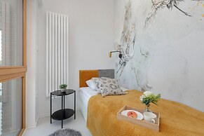 Modern With Balcony and Gym by Renters