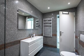 Stone Houses Dingač