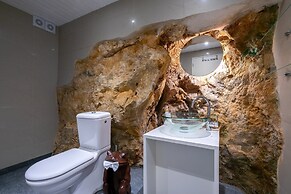 Stone Houses Dingač