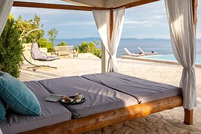 Stone Houses Dingač