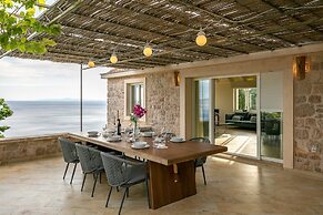 Stone Houses Dingač