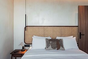 Peranosa The Residency