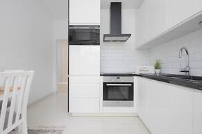 Nad Brzegiem Wisły Warszawa by Renters