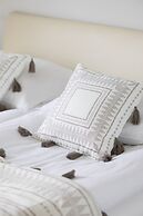 Nad Brzegiem Wisły Warszawa by Renters