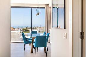 Seaview Residence with pool