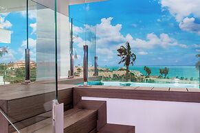 Seaview Residence with pool