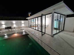 La Mirage Group Villas