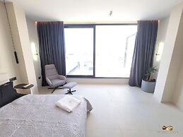 La Mirage Group Villas