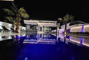 La Mirage Group Villas