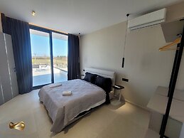 La Mirage Group Villas