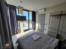 La Mirage Group Villas