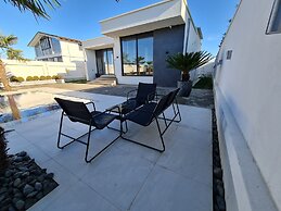 La Mirage Group Villas