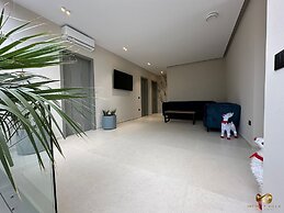 La Mirage Group Villas