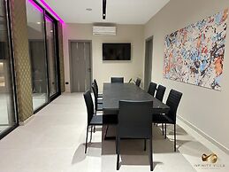 La Mirage Group Villas