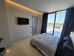 La Mirage Group Villas