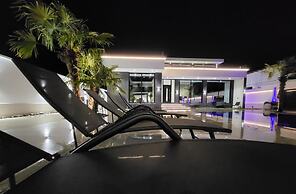 La Mirage Group Villas