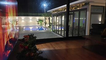 La Mirage Group Villas