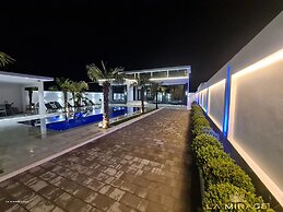 La Mirage Group Villas