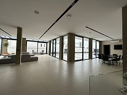 La Mirage Group Villas