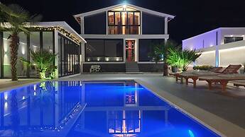 La Mirage Group Villas