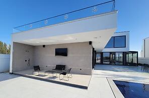 La Mirage Group Villas