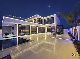 La Mirage Group Villas