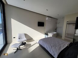 La Mirage Group Villas