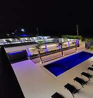 La Mirage Group Villas