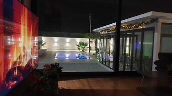 La Mirage Group Villas