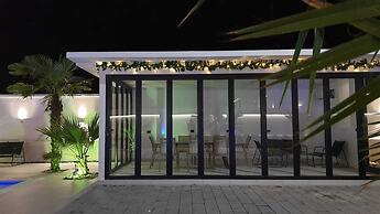 La Mirage Group Villas