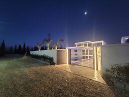 La Mirage Group Villas