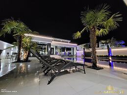 La Mirage Group Villas