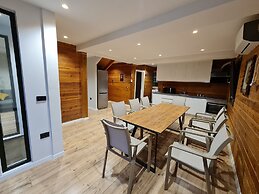 La Mirage Group Villas