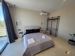 La Mirage Group Villas