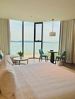 The Sea Halong Bay Managed By Class M