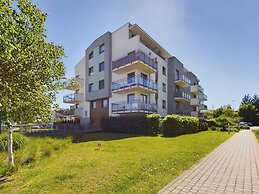 Apartment With Parking Gdynia by Renters