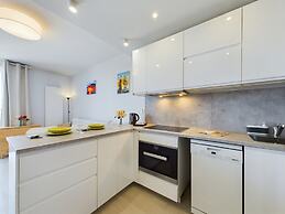 Apartment With Parking Gdynia by Renters