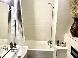 Tower Old City Apartment