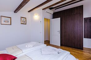 Apartment Maru Prestige