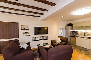 Apartment Maru Prestige