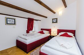 Apartment Maru Prestige