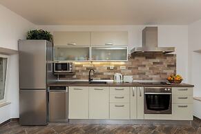 Apartment Maru Prestige