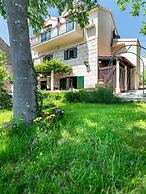 Authentic Stone House Lola