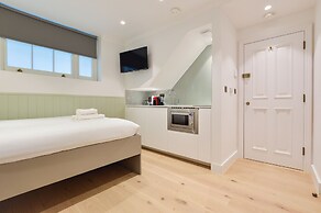 Star Street Studios by Concept Apartment