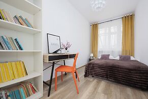 Apartment Near Airport Warsaw by Renters