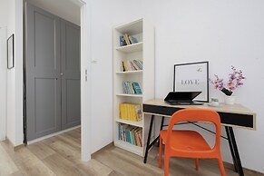 Apartment Near Airport Warsaw by Renters