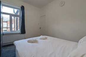 Ashfield Home 3 Bed 1 Bath Longsight